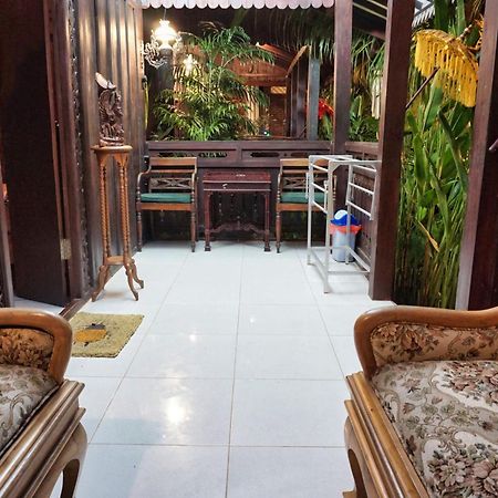 The Wisma Pulau Merah Pasanggaran Chambre photo