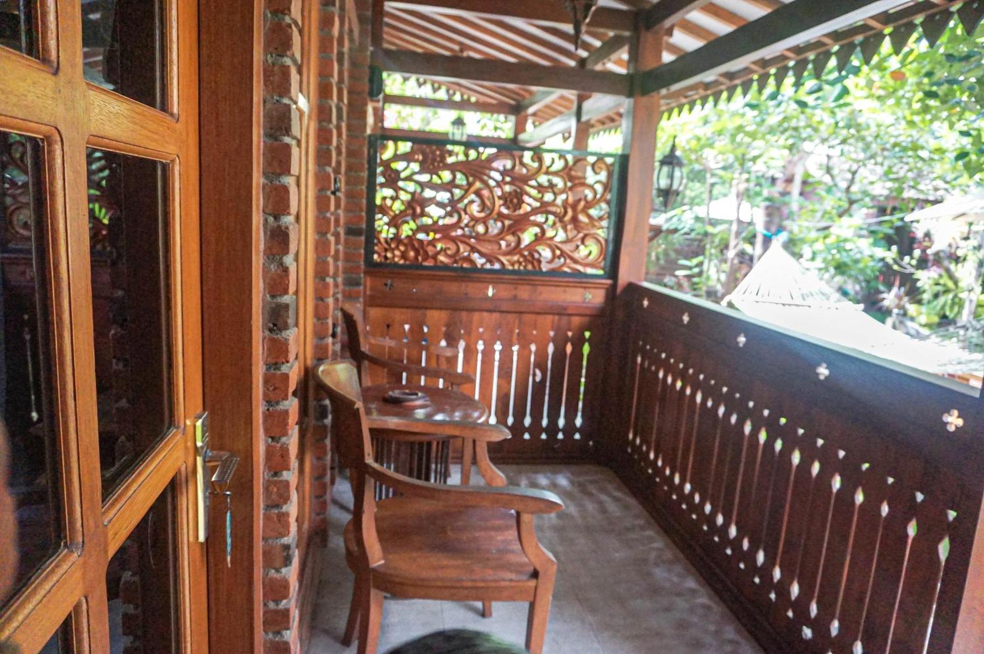 The Wisma Pulau Merah Pasanggaran Chambre photo