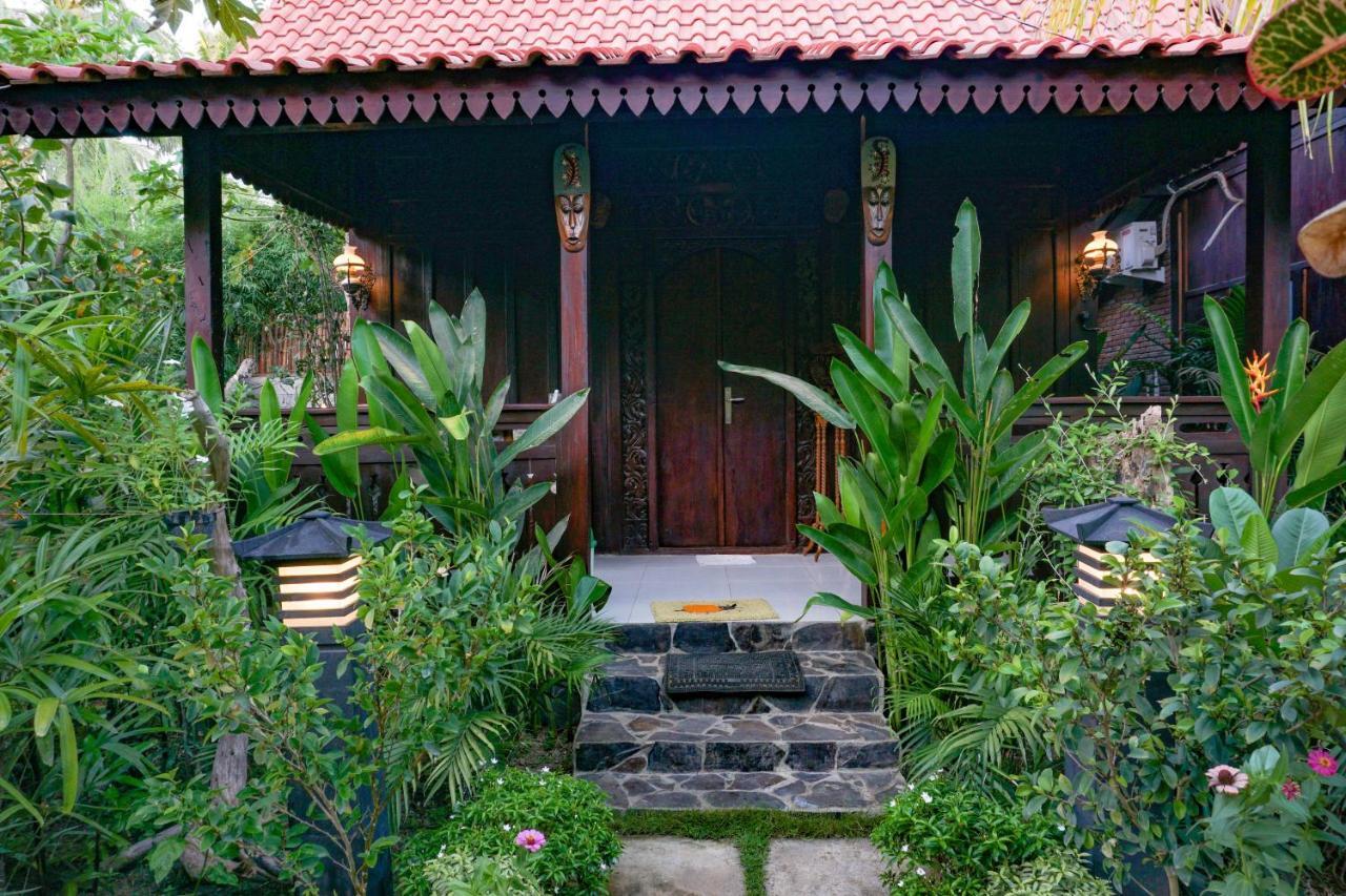 The Wisma Pulau Merah Pasanggaran Extérieur photo